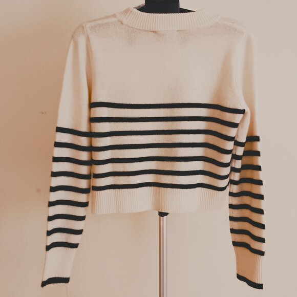 Cashmere Cream & Black Stripe Crop Sweater Cabincore Scandigirl Cozy Size L NWT - Picture 15 of 16